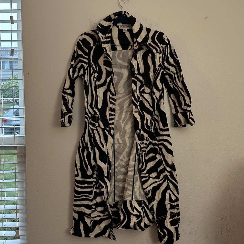Chic Zebra Pattern Jacket - Picture 3 of 7